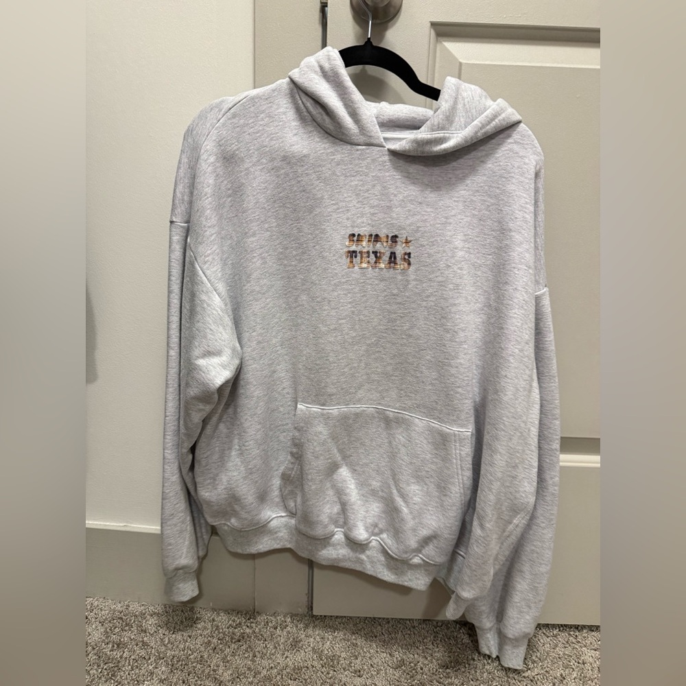SKIMS X-Large Grey Skims Texas Sweatshirt. ⚡️💕